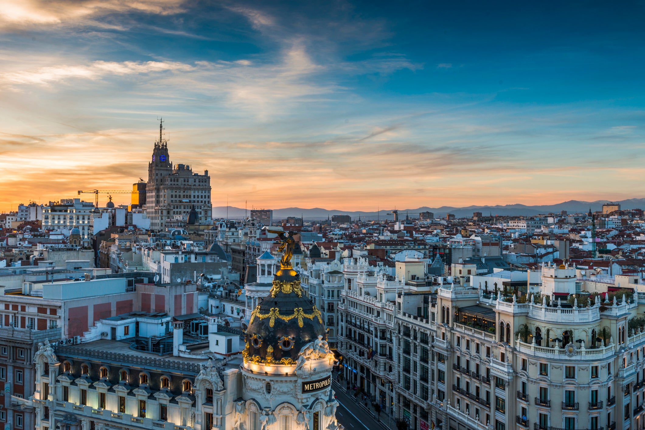 Read more about the article How to travel to Madrid on a budget and still have a great time